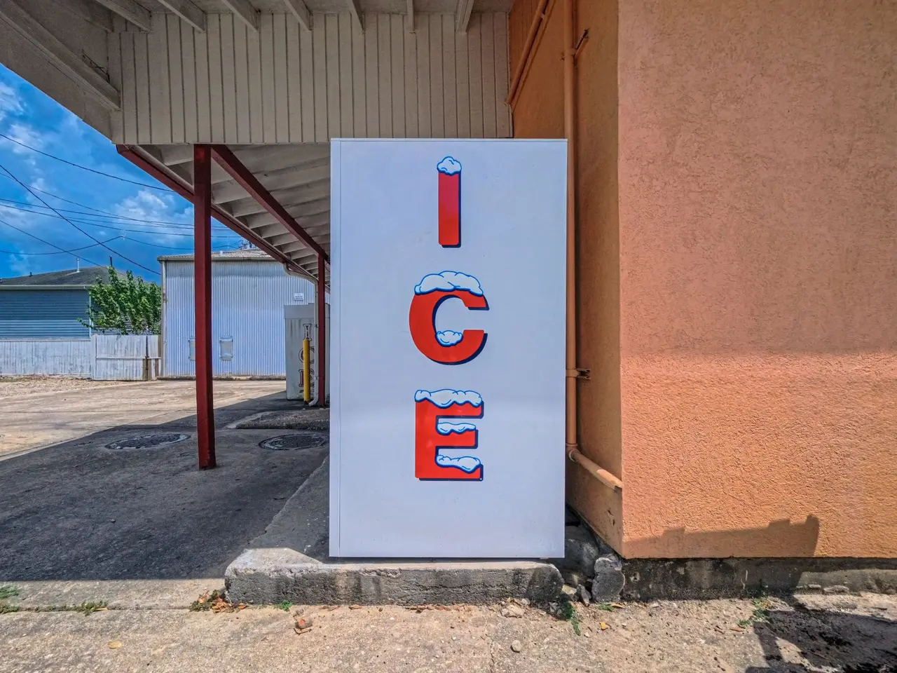 Standalone Ice Maker Repair in Mississippi